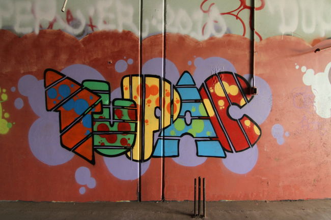 Piece Par Tupac - Oakland (CA)