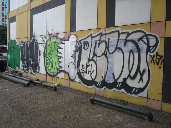 Throw Ups Par Lecho - Sao Paulo (Bresil)