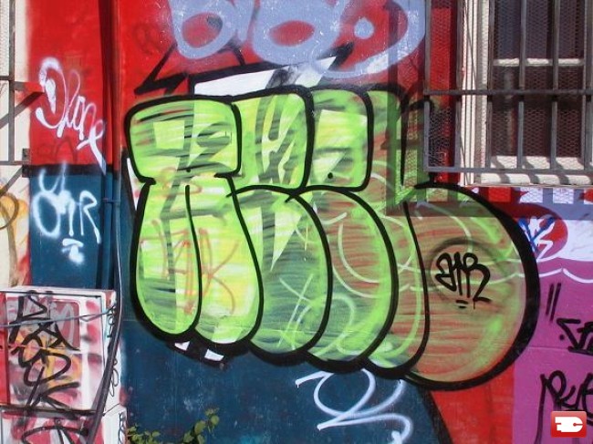 Throw Ups Par Acek - Avignon (France)