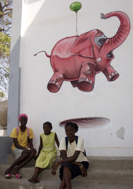Personnages Par Muro - Dakar (Senegal)