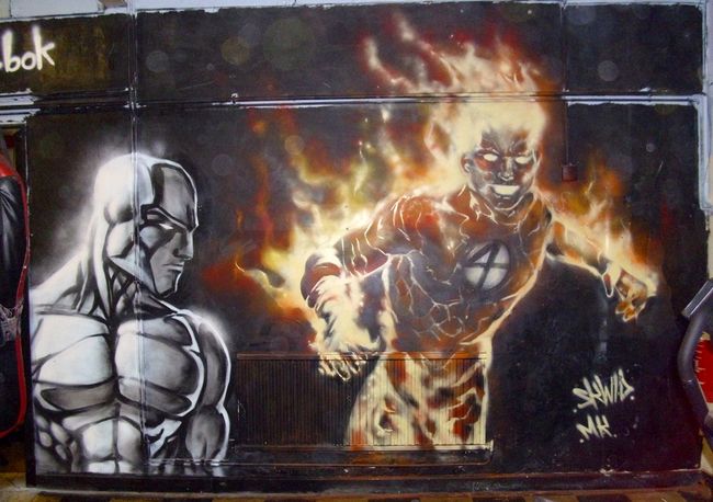 Personnages Par Skwid - Cardiff (Royaume Uni)