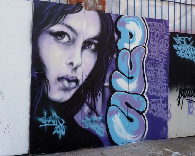 Street Art Par Squid Mk, Disc - Bristol (Royaume Uni)