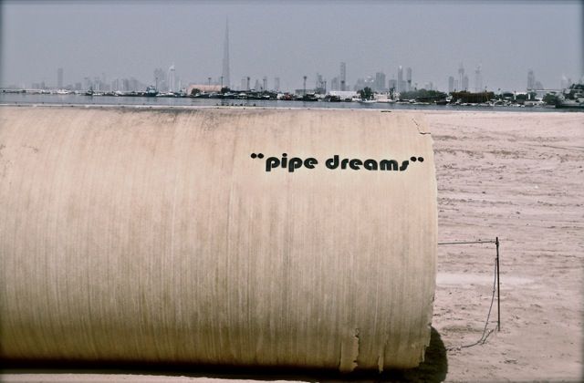 Street Art Par Bow - Dubai (Emirats Arabes Unis)